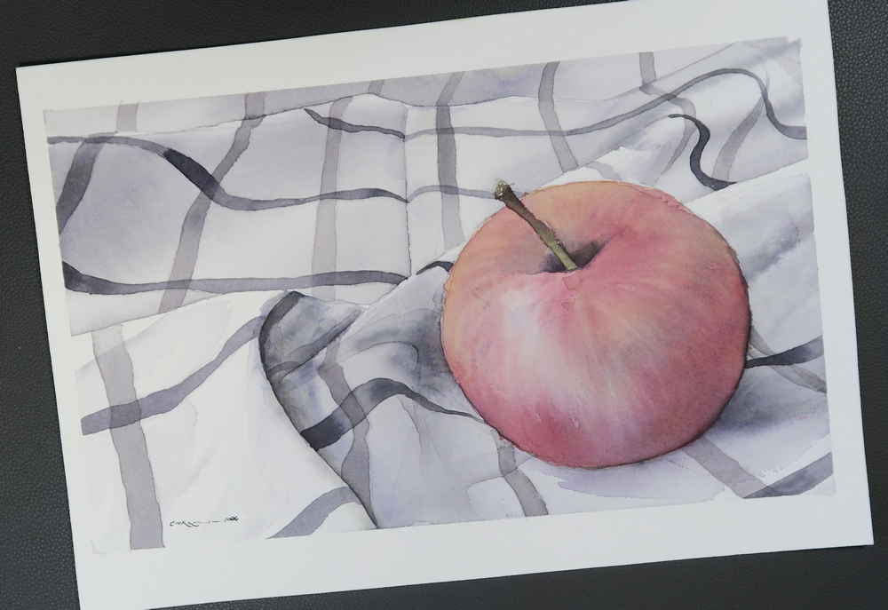 Red apple - Image 2